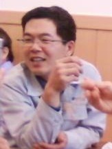 사회학전공. 건설사무직. 천상~노동자! 일하는자를 위해 살고싶은 자. 무릎꿇고 살기보다 서서죽기 원하는 자. 빠른길보다 바른길이 무엇인지 찾아다니는 발품팔이.