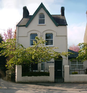 UCCstudnthealth's profile picture. Providing healthcare and advice to students in University College Cork.