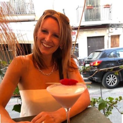 jackiemara1980's profile picture. Paeds Dietitian, mum of two brilliant girls, working at Leeds Children’s Hospital. Proud Scot, Fifer, follow LUFC 💛💙 . Views are my own