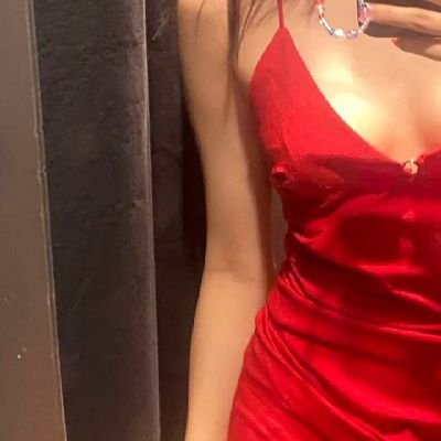 ikykerin's profile picture. 18 | pre-med student