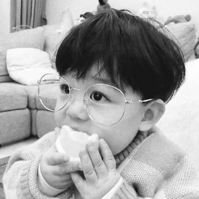 zhusn2185925834's profile picture. 