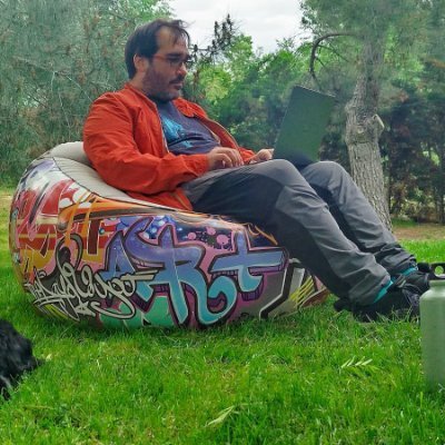 Programo por dinero. No escucho cumbia ni metal. Intentador serial. Tengo la mejor perrita del universo. #TeamCarpincho Outfleuncer. Ad astra per aspera