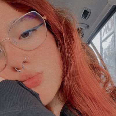 AQUAMENTl's profile picture. hitting myself in confusion