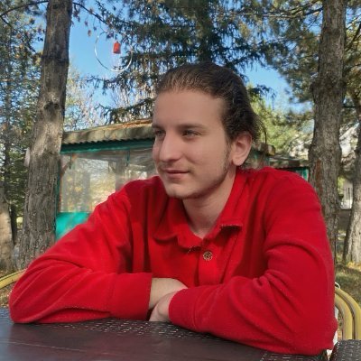 aherogludev's profile picture. kodu makine fısıldar, ürünü kullanıcı onaylar; ben aradaki köprüyüm 👀