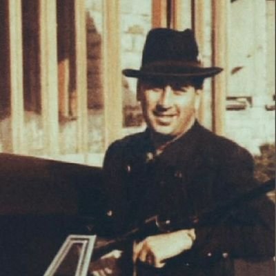 JakShhyd's profile picture. وکیل دادگستری|کاراموز
