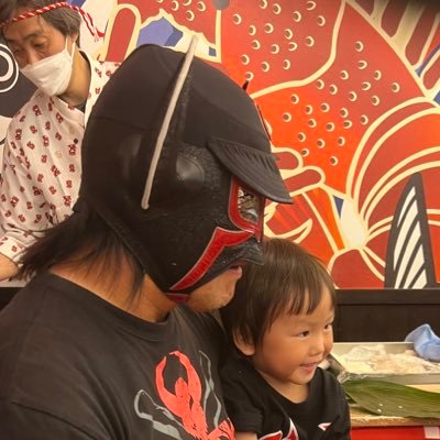 Cg4ueBgYOsI1T53's profile picture. 大阪プロレス大好き😄 私は幼少期からプロレス好き！！ミニタコ＆ミニビリーの父です。みんなでプロレスを楽しもう！