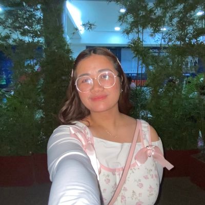 javelourise's profile picture. 𝑔𝑜𝓉 𝓉𝒽𝑒 𝑒𝓎𝑒𝒷𝒶𝑔𝓈 𝒻𝓇𝑜𝓂 𝒻𝒶𝓃𝑔𝒾𝓇𝓁𝒾𝓃𝑔