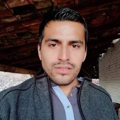 Insistir, persistir, resistir y nunca desistir, mi lema de vida. Sonorense de origen jalisciense e ingeniero de software y redes.