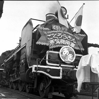 agonoumi's profile picture. 広島県呉市在住の足の速い若手弁護士です。事務所は本庁の近くにあります。 なぜ、たけのこの里の方が人気があるのか理解できない。たけのこの里はクッキーが柔らかすぎる。断然、クラッカーの硬いきのこの山派。