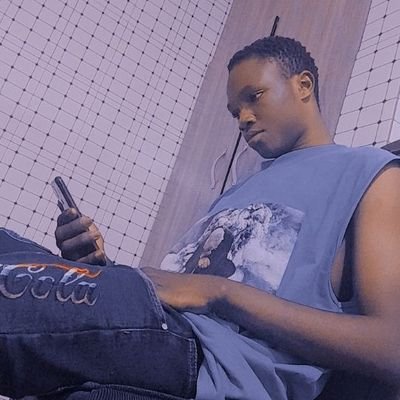 AdeniyiFad97578's profile picture. 