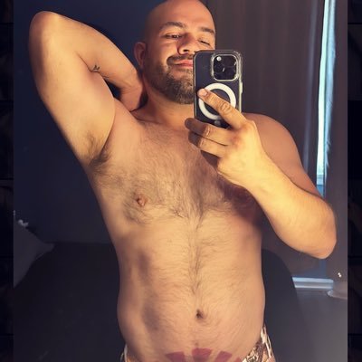 We don’t have to have a six pack to be sexy. I’m a hot bear! ❤️ underwear. Follow https://t.co/yPckXKElAP https://t.co/cmE2Y3AEP8