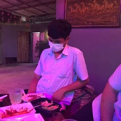 ชื่อบาส​ อายุ25 สูง182​ หนัก70 โสด​ ขอนแก่น