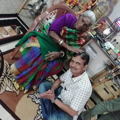 ಕನ್ನಡಿಗ | Tweets are Personnel views |
Working for the world's top auto giant.
honest tax payer. Social worker, Secretary of a registered NGO| Post Graduate.
