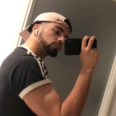 Real_Walmonkey's profile picture. 3arbi politique - 3 diplomes, 3 langues, bientot le M3