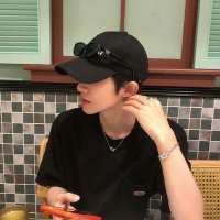 刘UU (@uliuyu) 's Twitter Profile