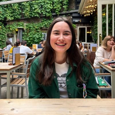 bexyounggg's profile picture. digital marketing gal • tv obsessive • 25 • she/her