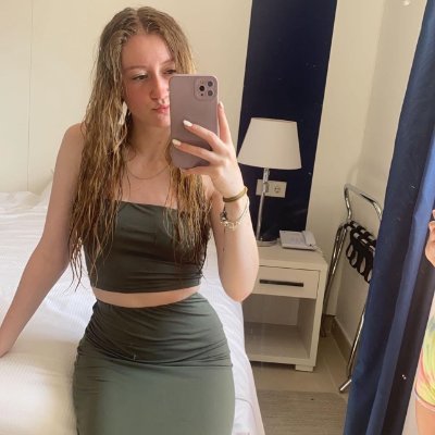 She/Her🌹
I am an Artist who does custom work
DMs Open❤
Bsky: https://t.co/k5JQCPXvbx