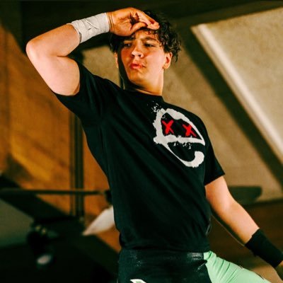 Pro Wrestler, Chicago, 1/2 of Grayson and Valor, DM for Bookings/Inquires.
