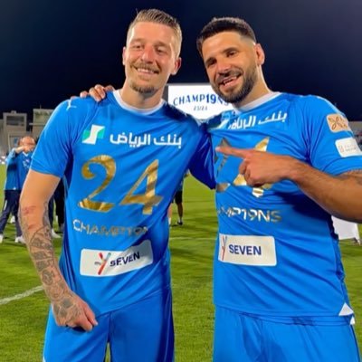 عاشق كورة القدم . هلالي كبير اسيا ووصيف العالم ٢٠٢٢