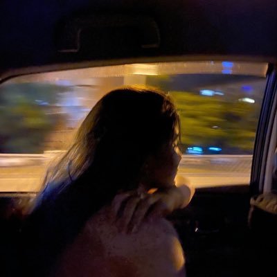 Ndr_r2's profile picture. 