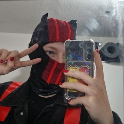 LPftw's profile picture. I see your problem is your Pr-