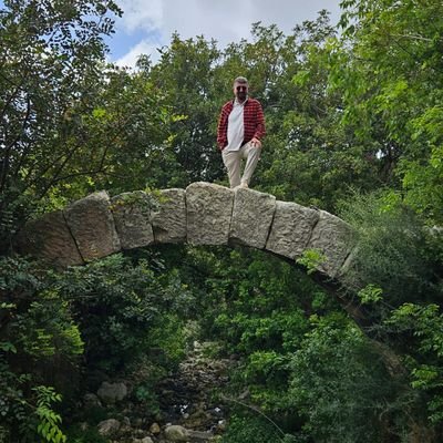 Bana resim Çizme Abidin , resim yapmasını öğret Gadasını alduğum