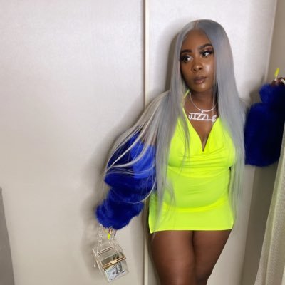 AlllAbouttHERS's profile picture. Patient Care Tech 🩺 Nursing Student 👩🏾‍⚕️ GOALdigger 🤑