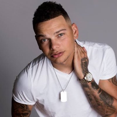 A lot of of fans out there are getting scammed and I don’t want that to keep happening that’s the reason I set up this account you can follow me back