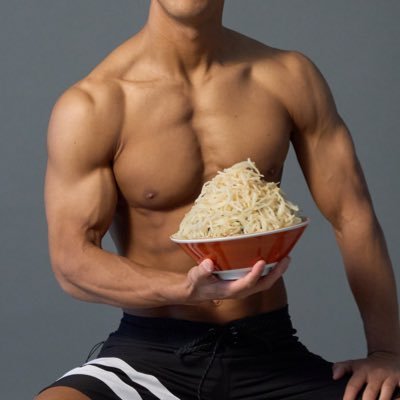 YouTubeチャンネルラーメントレーニー/年内チャンネル登録者数5000人を目指しています!/ジャパンカップ予選落ち→今度こそ決勝に残る!/筋トレとラーメンが好きでリアルラーメン健康生活を送っております。 俺とラーメンとの物語を発信中!ラヲタではない! #ラーメントレーニー