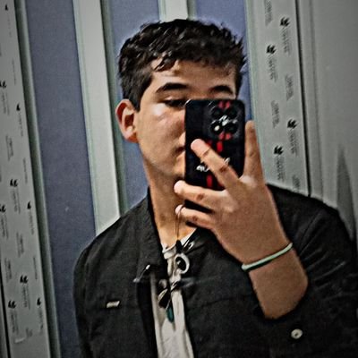 Yerim_09_29's profile picture. Solo amo estas cosas de la vida: Disfrutar, Amar, Narrar, Natural y Alma.
(Leer lo de mayúscula)