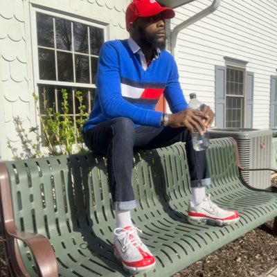 I’m only here to talk rap…sprinkled with sports…but mostly rap. I got bars so don’t play with me on here🫡