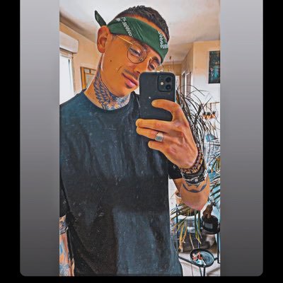 CoinCoinPNL's profile picture. L'amour du ballon rond 😍⚽️         #TEAMOM ⚪️Ⓜ️