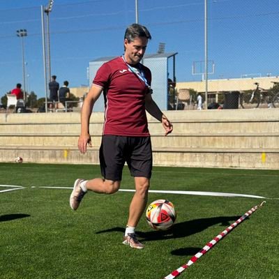 Optimista sensato. Formador en CAFD y en Fútbol.