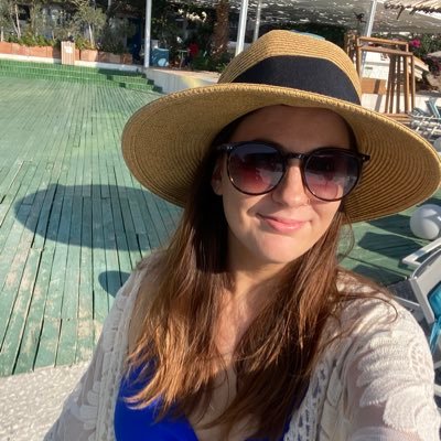 catsandvodka_'s profile picture. your melodramatic spooky companion. she/her