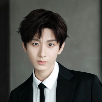 chengyipics's profile picture. 