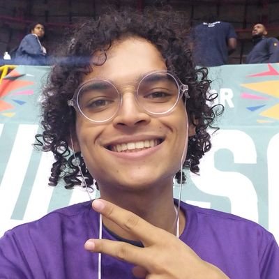 はじめまして、マイロンです。🙋
Bacharel em Comunicação Social - Midialogia (Unicamp) 📺🎮
Mestrando em Multimeios (Unicamp) aka estudo pedras gays ⭐️🏳️🌈