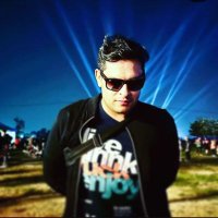 ◢Roy◤ (@a_v_r_i_) 's Twitter Profile