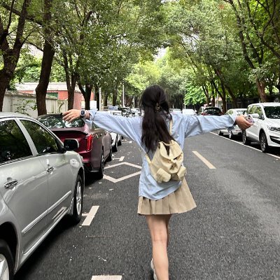 qhopme's profile picture. Big fish and meat also do not eat, local food simple sweetness, but inspire happy 🍡