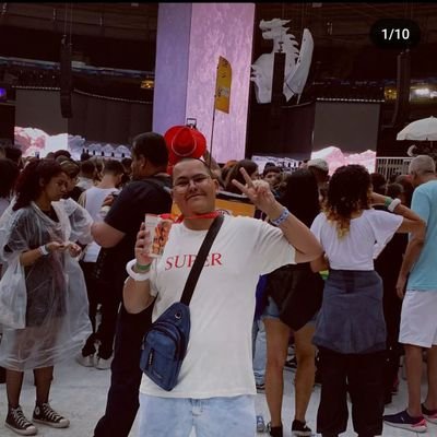 ADM📚
• 23 years ✨ • ele/dele• fã do jão, anavitoria, lagum, taylor swift e muitcho mais. 🏳️🌈