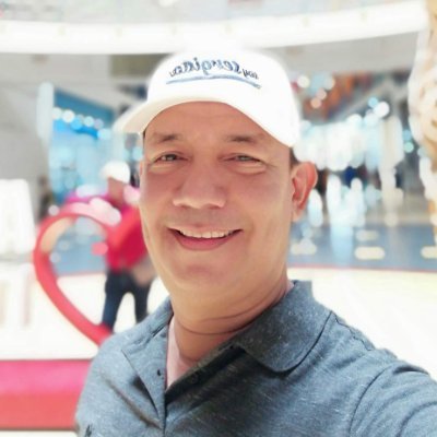 Samario, hincha del Unión, Ingeniero, Magíster en SIG, Especialista en Logística, Docente y amante del buen vallenato.