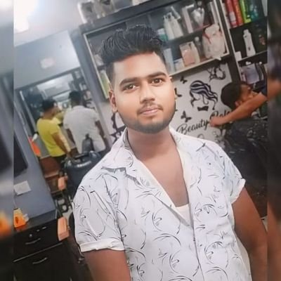Vickykashyap933's profile picture. proud to be indian | proud to be sanatani hindu 🚩🚩| हर हर महादेव | अखण्ड भारत |