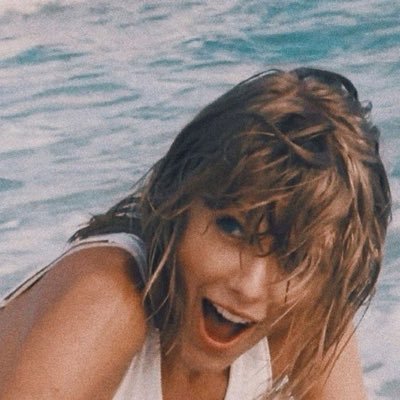 givenchyariii's profile picture. ‘cause i love you @gwsbelova