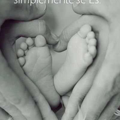 Amo lo que hago, vivo un día a la vez. La salud,innovación, emprendimiento, mis pasiones,mi familia mi motivación. Cuidar a mamá mi privilegio.