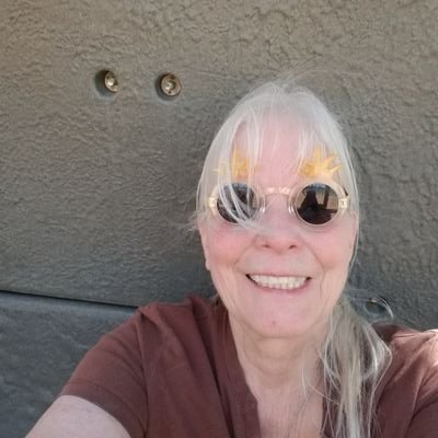 bitsep00km's profile picture. Accountant Extraordinaire
"Do not be afraid of a relationship with a strong woman!
Perhaps one day she will be your only army..." ❤️