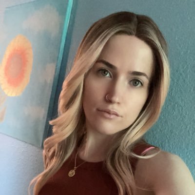 Hollyann Rose from the YouTube. please subscribe and give me attention. 🙏🏽
