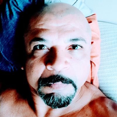 manoevera's profile picture. 