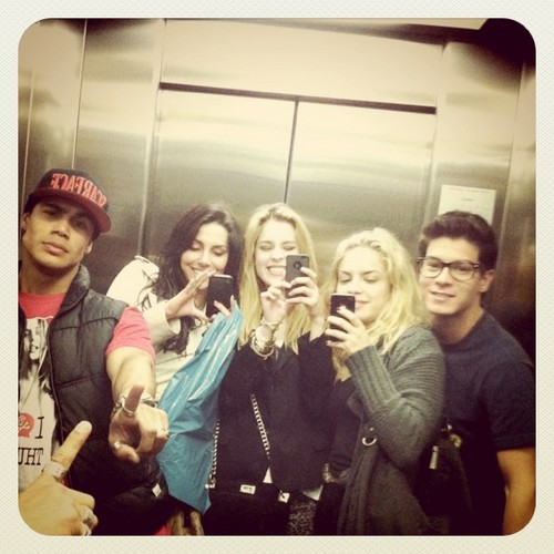 Dona : @ArissaF ou @arissa_hamada