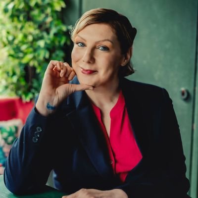 Neuro-delicious, Multidisciplinary Artist, Performer and Presenter. Working class academic: Ipswich, Suffolk & Colchester, Essex. Trustee @weareunlimited