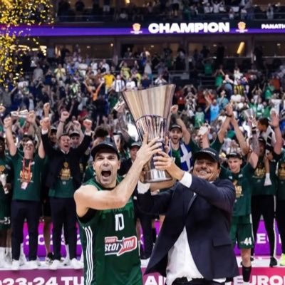 Liag19081's profile picture. ☘️Δέσμιοι μιας πίστης☘️