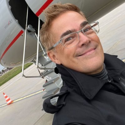 I’m flights attendance and I’m business man , I love traveling a lot to different countries to learn more 🥀🌹🌹🌹